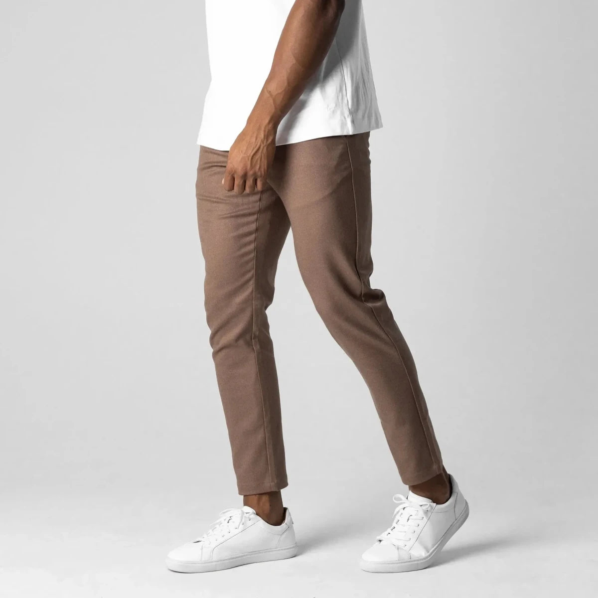 Chino Elástico Premium Aura - AURA