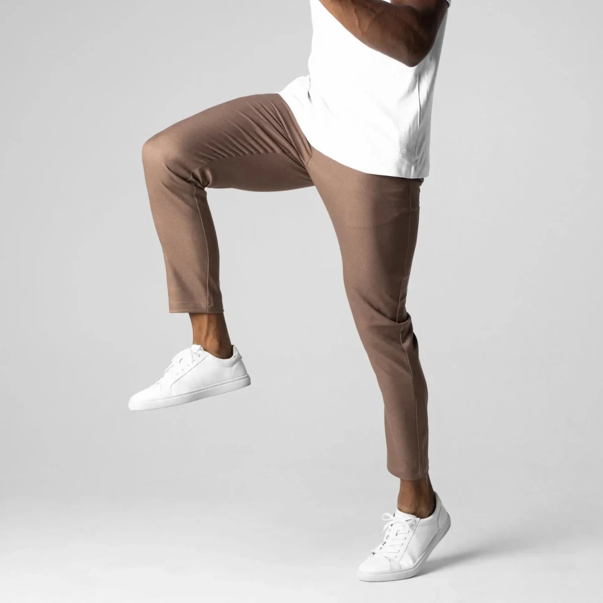 Chino Elástico Premium Aura - AURA