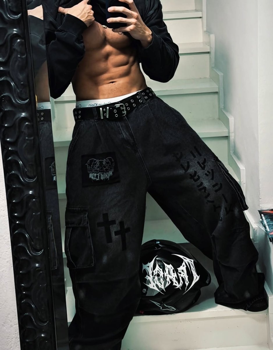 Dark Graffiti Patchwork Cargo Jeans（Free Belt and Chain Included） - AURA