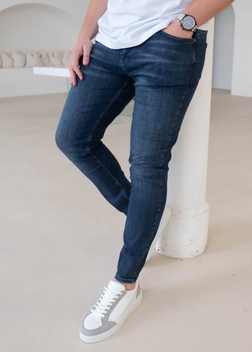 Slim Comfort Jeans In Dark Blue - AURA