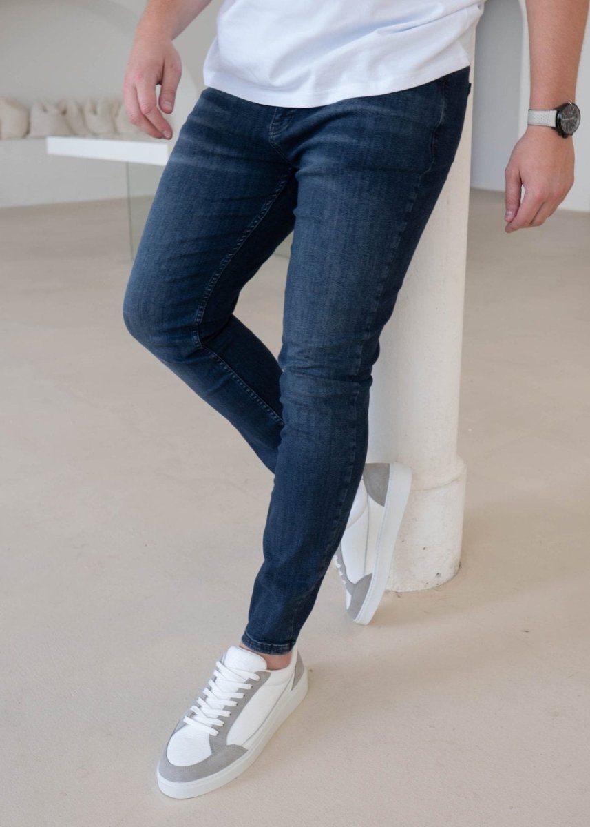 Slim Comfort Jeans In Dark Blue - AURA