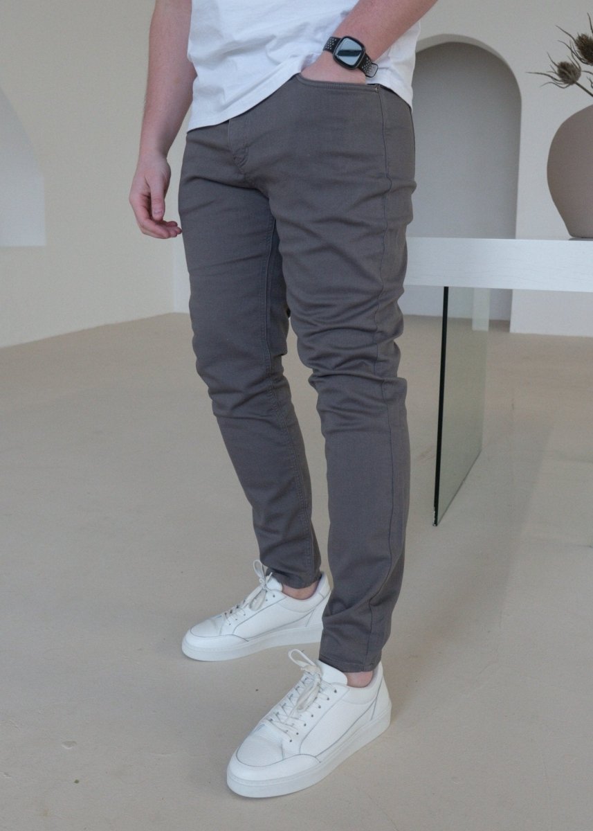 Slim Comfort Jeans In Dark Grey - AURA