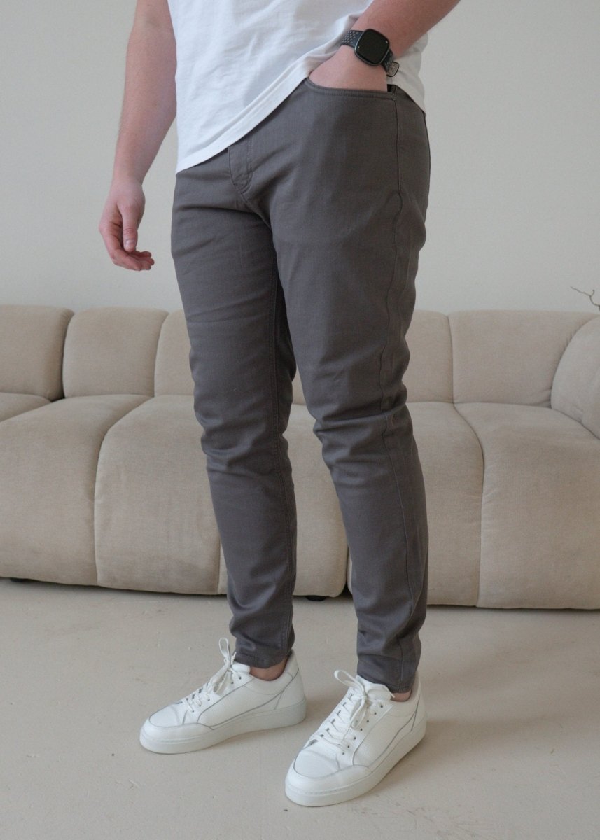 Slim Comfort Jeans In Dark Grey - AURA