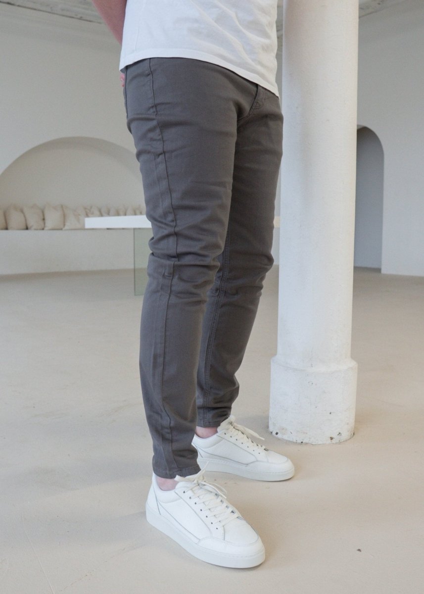 Slim Comfort Jeans In Dark Grey - AURA