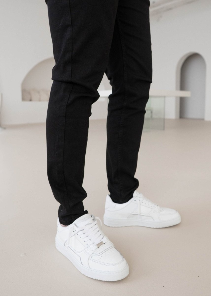 Slim Comfort Jeans In Jet Black - AURA