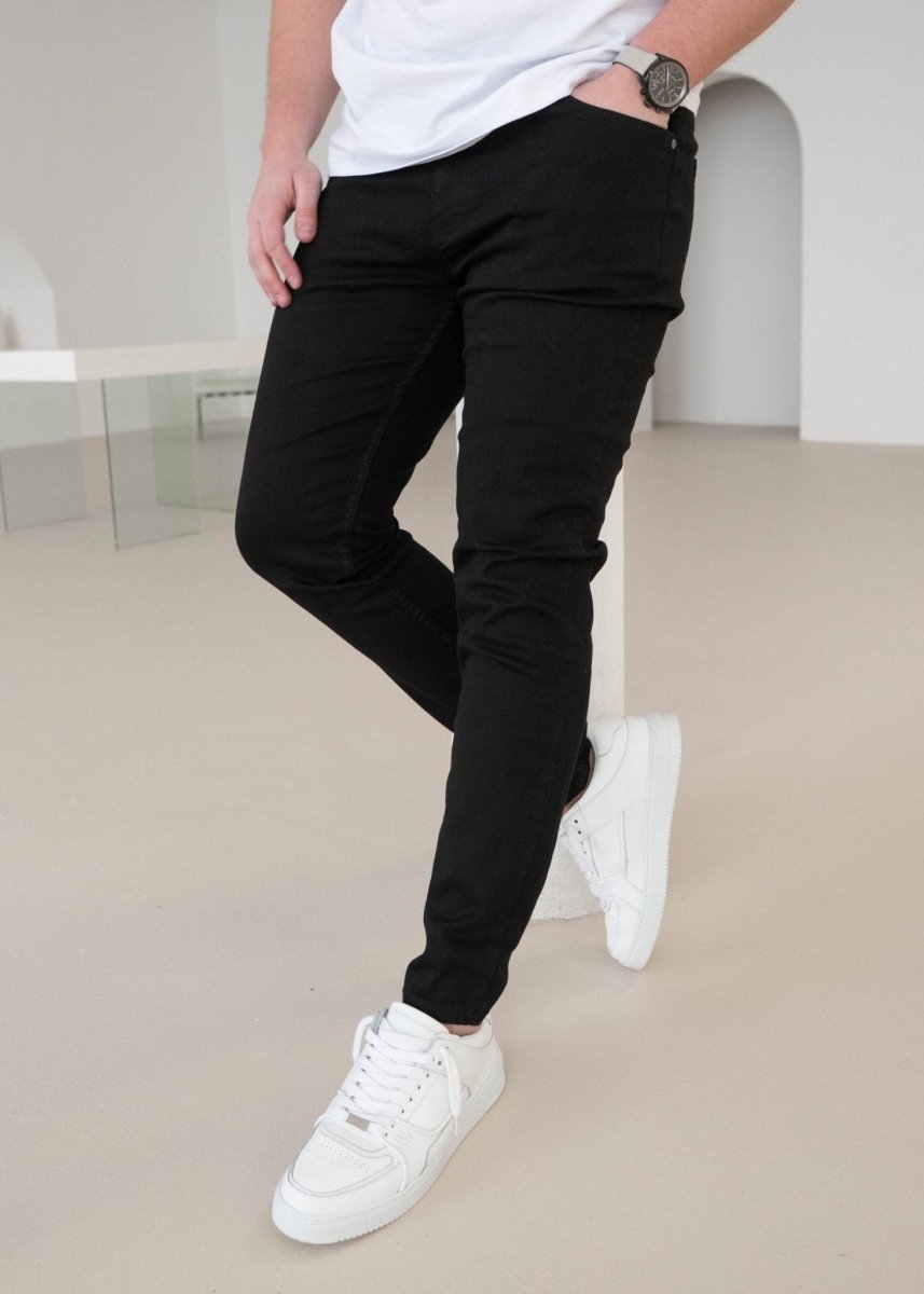 Slim Comfort Jeans In Jet Black - AURA