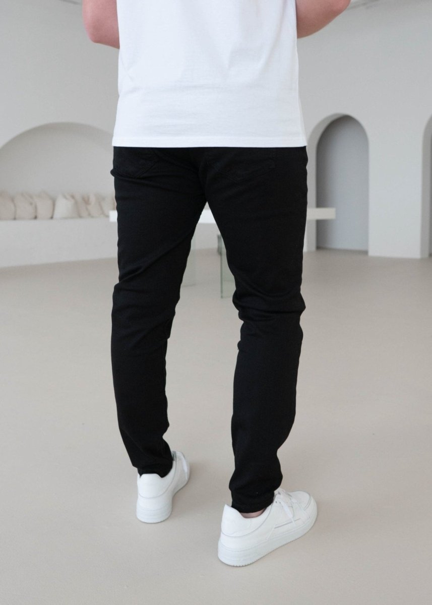 Slim Comfort Jeans In Jet Black - AURA
