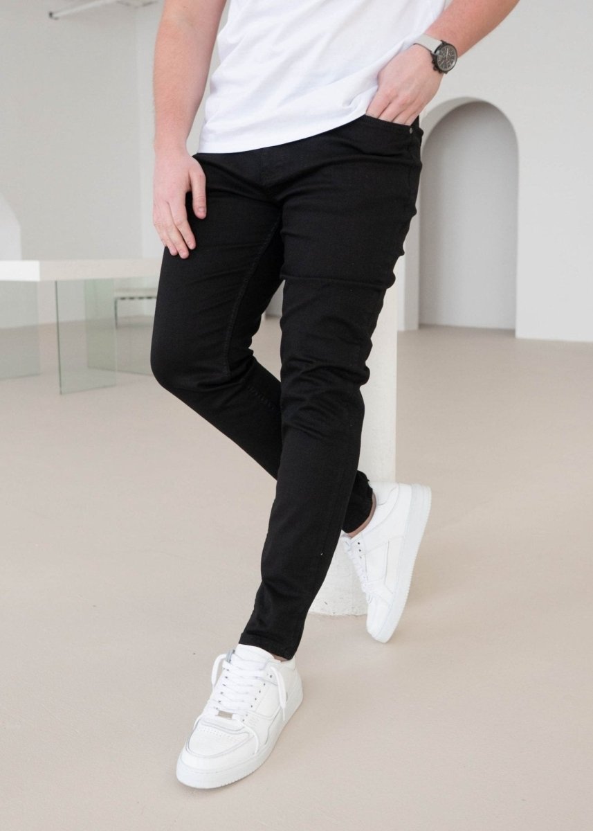 Slim Comfort Jeans In Jet Black - AURA