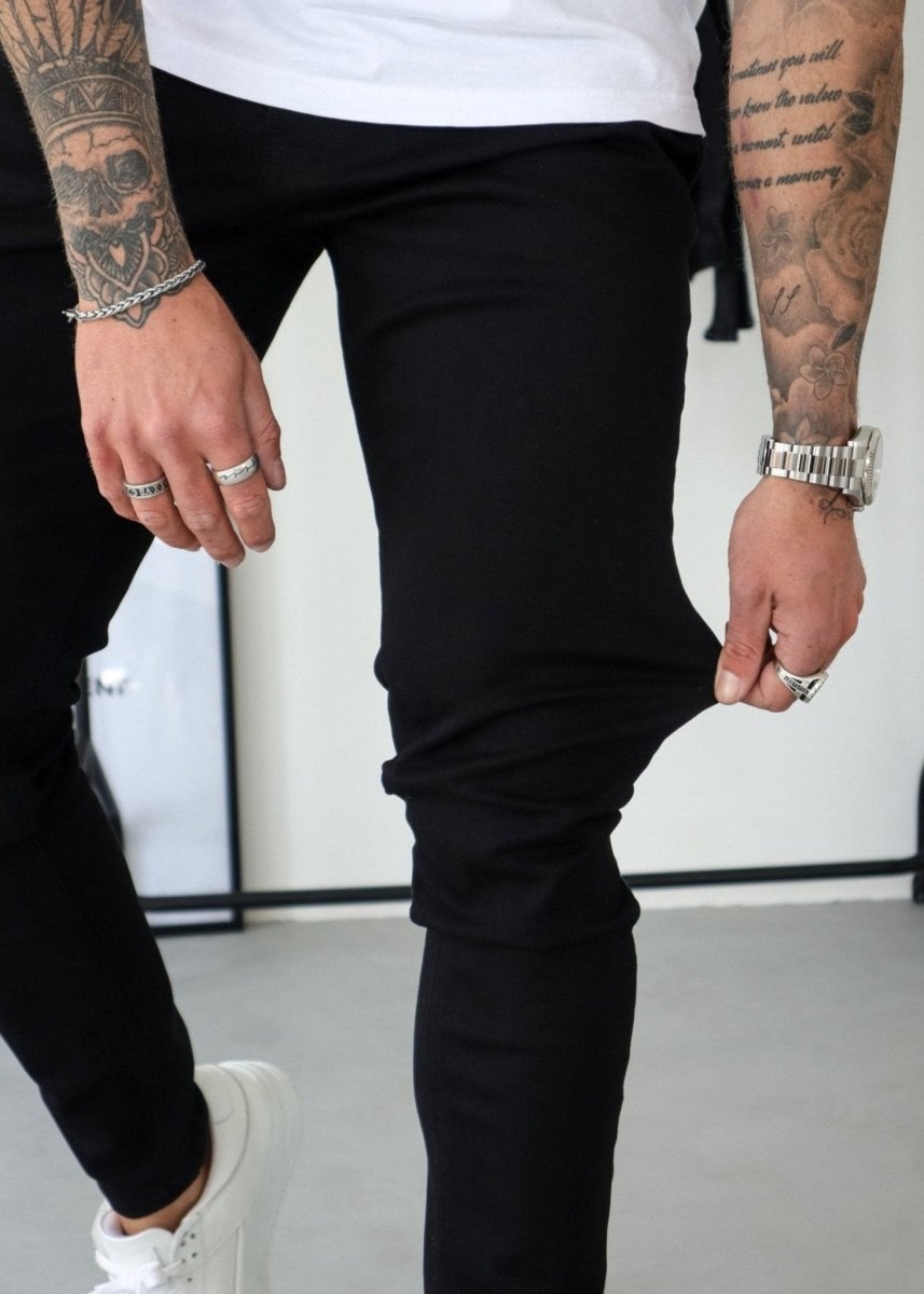 Slim Comfort Jeans In Jet Black - AURA