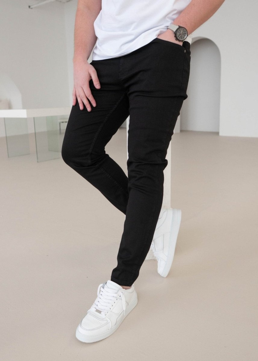 Slim Comfort Jeans In Jet Black - AURA