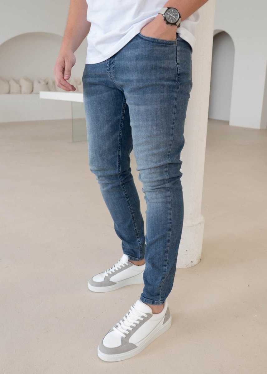 Slim Comfort Jeans In Stone Light Blue - AURA