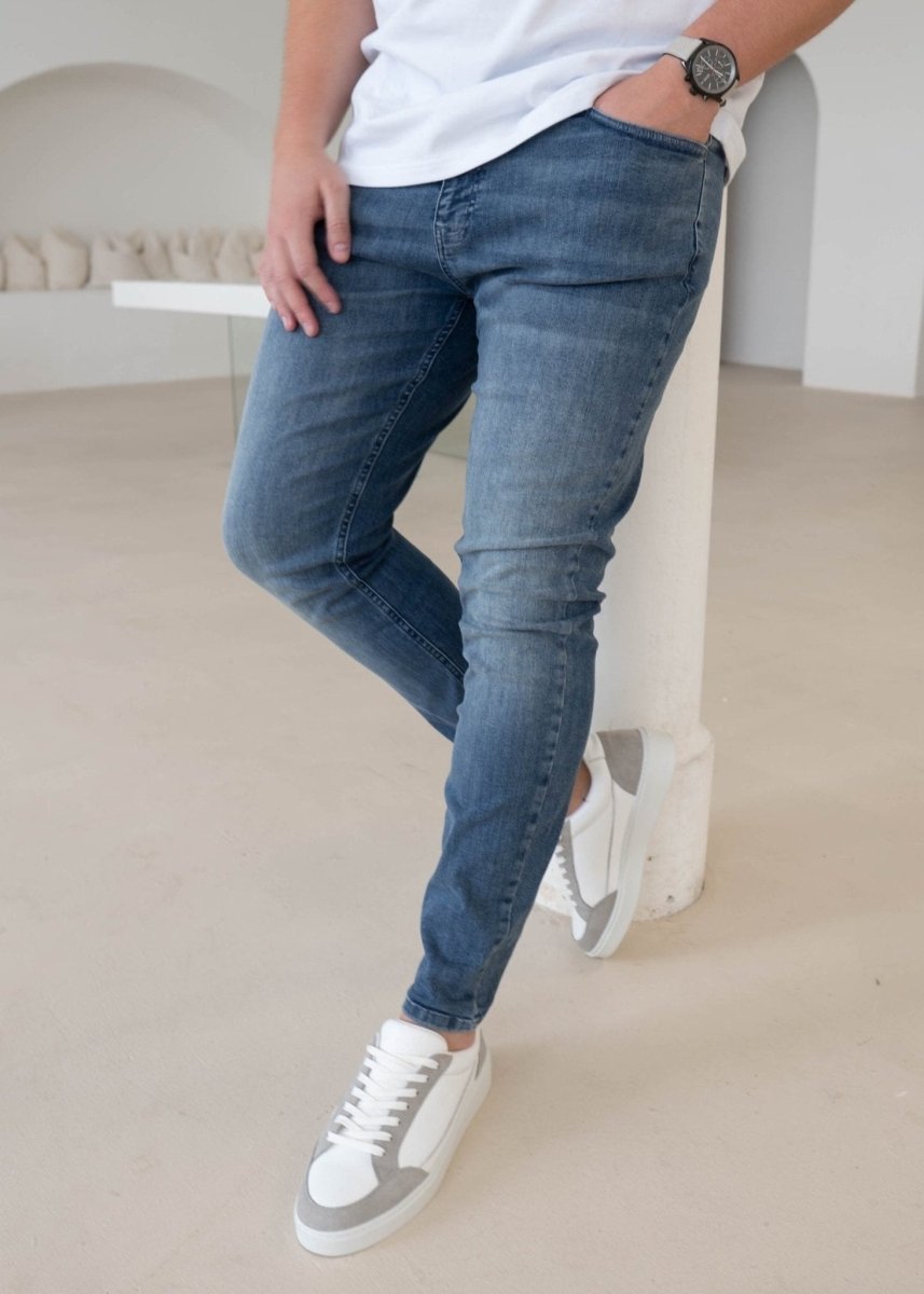 Slim Comfort Jeans In Stone Light Blue - AURA