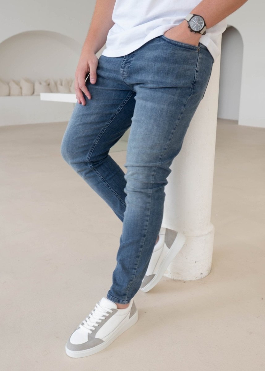 Slim Comfort Jeans In Stone Light Blue - AURA