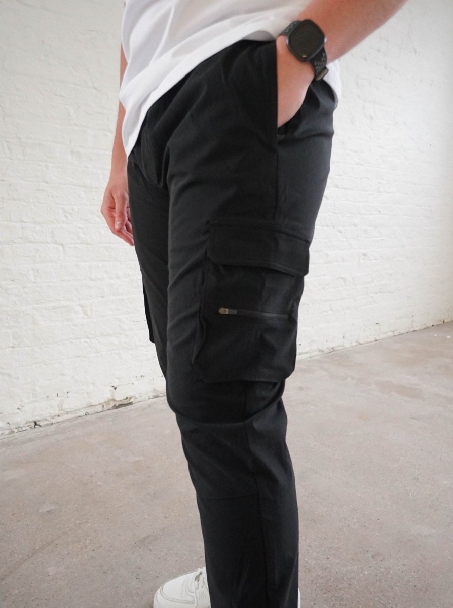 Tech Stretch Cargo Pant In Black - AURA