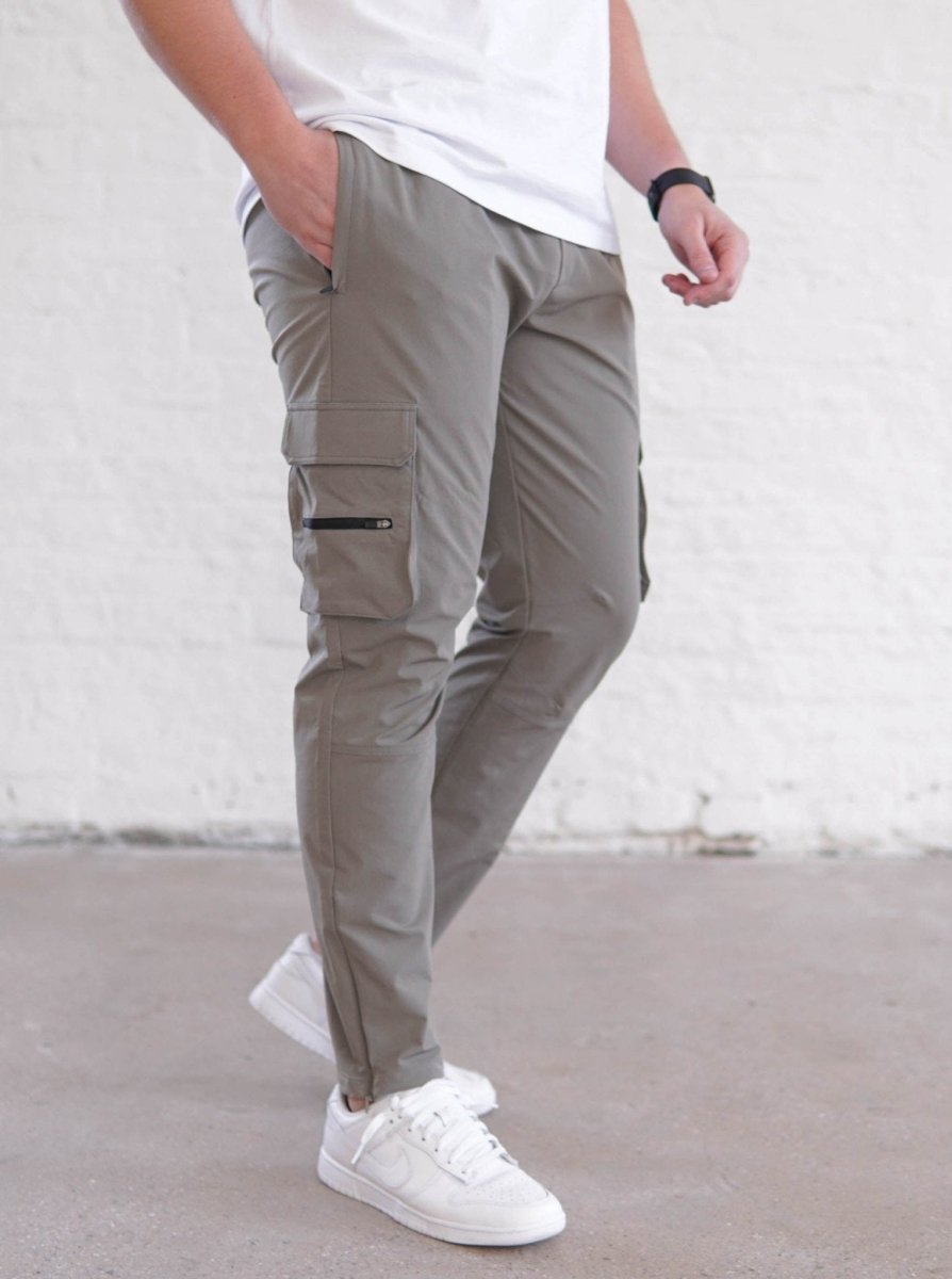Tech Stretch Cargo Pant In Olive - AURA
