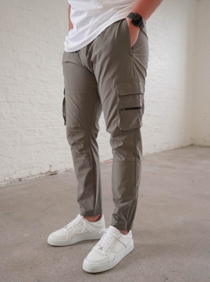 Tech Stretch Cargo Pant In Olive - AURA