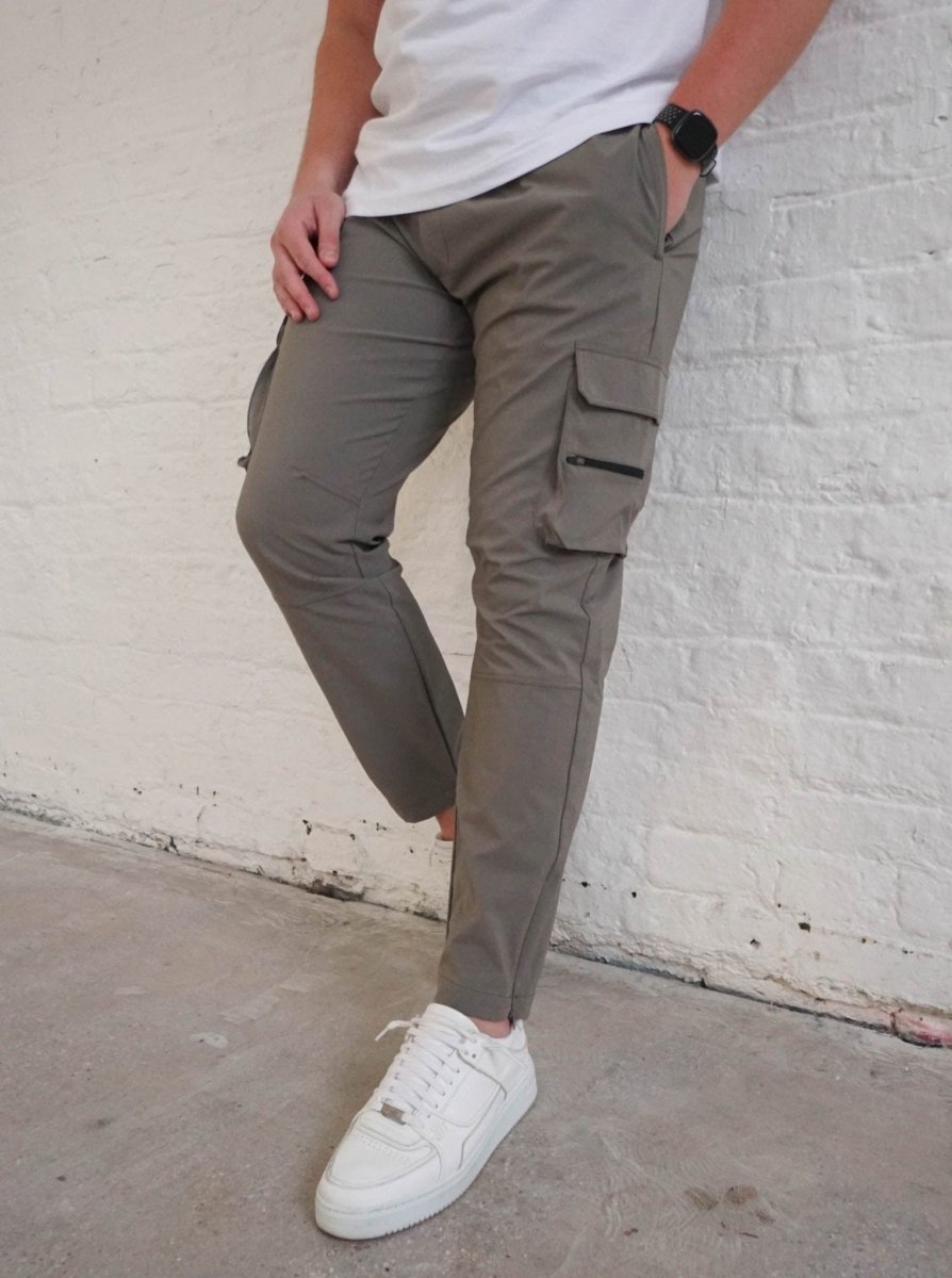 Tech Stretch Cargo Pant In Olive - AURA