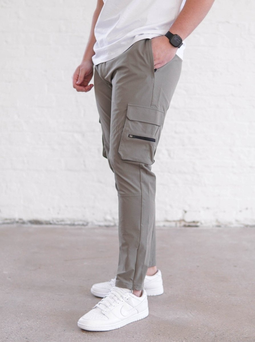 Tech Stretch Cargo Pant In Olive - AURA