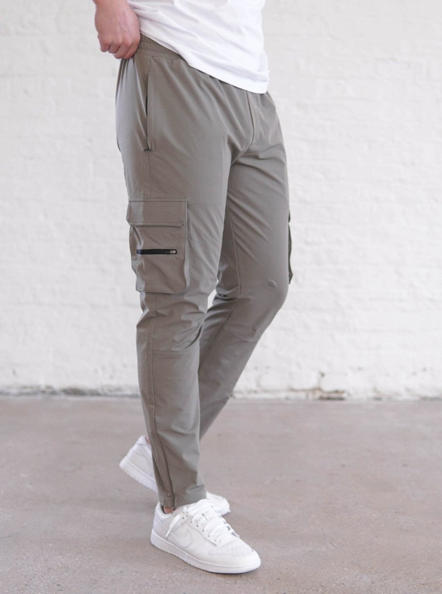 Tech Stretch Cargo Pant In Olive - AURA