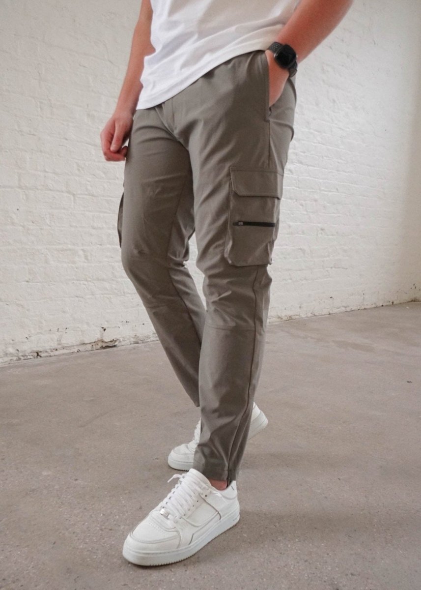 Tech Stretch Cargo Pant In Olive - AURA