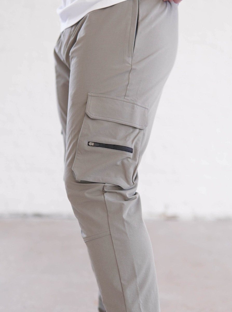Tech Stretch Cargo Pant In Olive - AURA