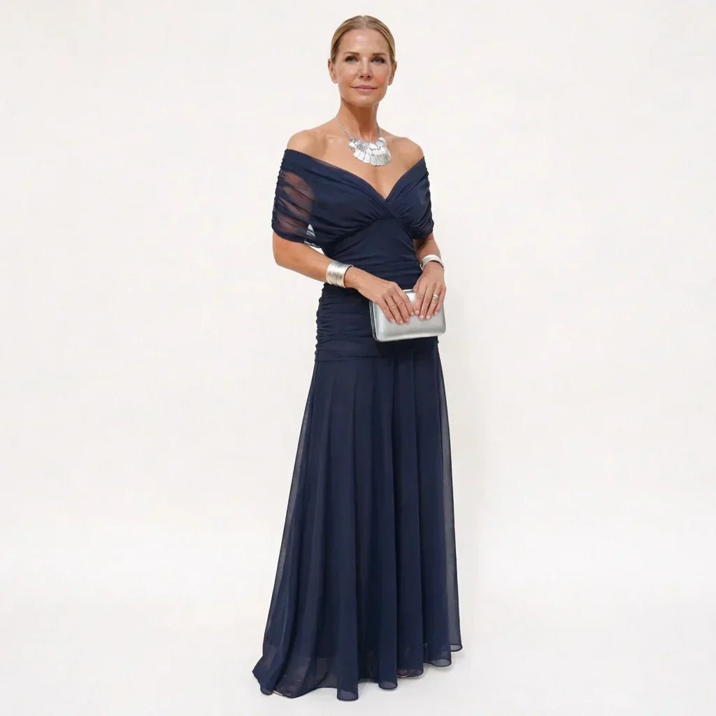 Velora | Vestido Elegante con Escote - AURA