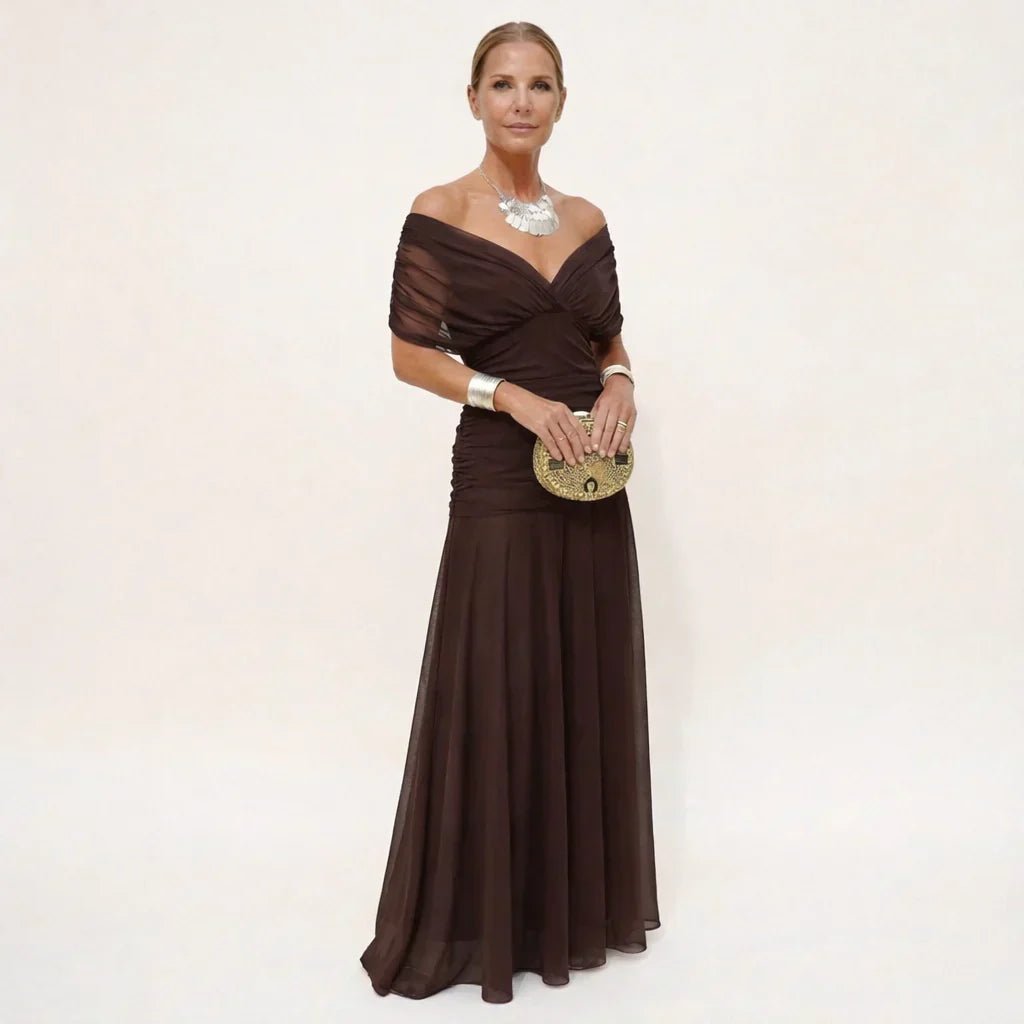 Velora | Vestido Elegante con Escote - AURA