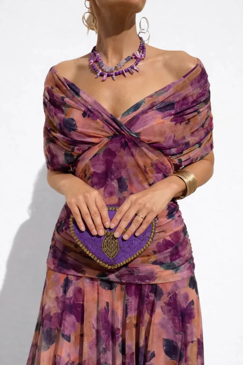 Velora | Vestido Elegante con Escote - AURA